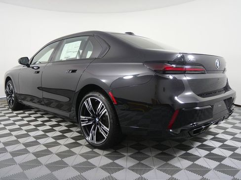 New 2026 BMW 760i xDrive w/ Executive Package image 5
