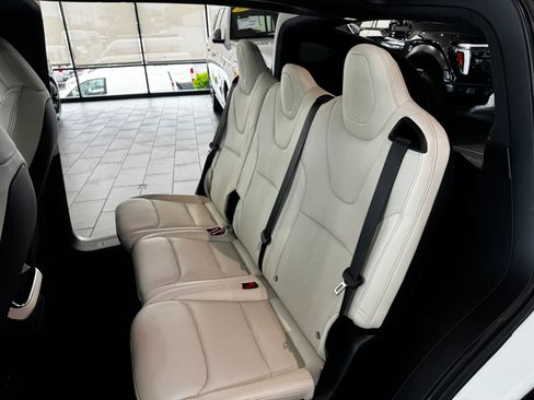 Used 2023 Tesla Model X AWD/4WD image 24