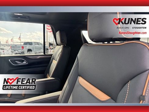 Used 2024 GMC Yukon AT4 AWD/4WD image 41