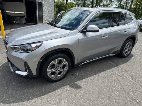 Used 2025 BMW X1 xDrive28i AWD/4WD image 1