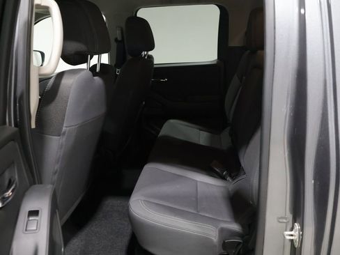 Used 2024 Nissan Frontier SV AWD/4WD image 17
