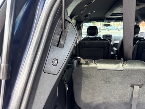 Used 2017 Dodge Grand Caravan GT FWD image 14