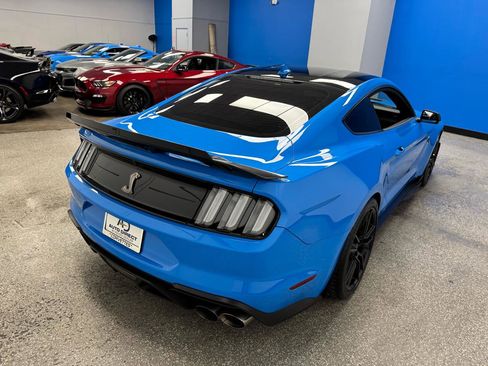 Used 2022 Ford Mustang Shelby GT500 w/ Technology Package RWD image 8