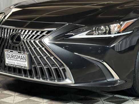 Used 2022 Lexus ES 350 w/ Premium Package FWD image 3