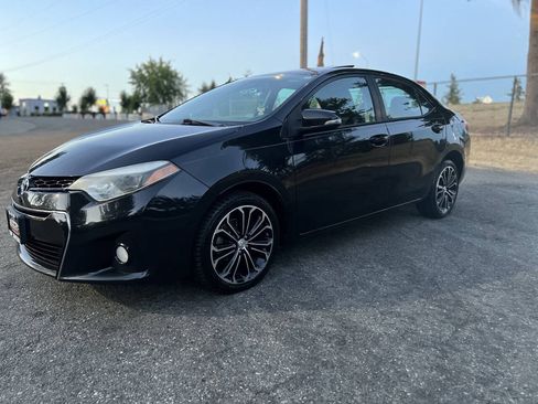 Used 2015 Toyota Corolla S FWD image 9