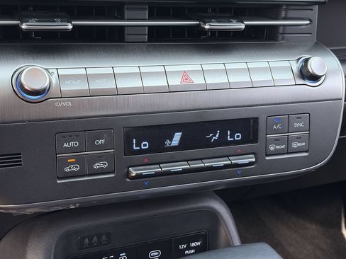 Certified 2025 Hyundai Kona SEL FWD image 26