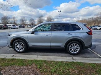 Used 2023 Honda CR-V EX-L video 3