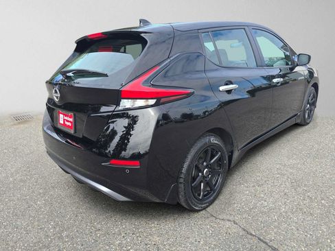 Used 2024 Nissan Leaf S FWD image 3