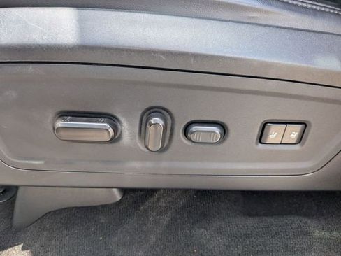 Used 2017 Lincoln Navigator Select AWD/4WD image 14