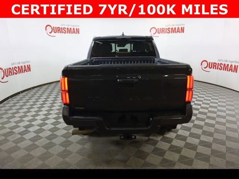 Used 2024 Toyota Tacoma TRD Sport w/ TRD Sport Upgrade Package image 9