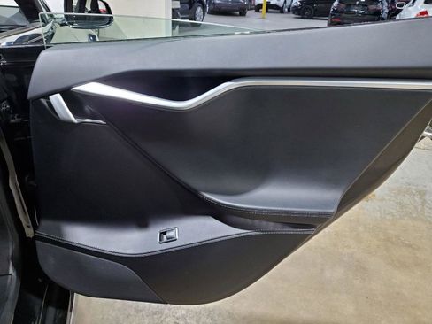 Used 2017 Tesla Model S 75D image 23