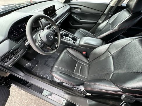 Used 2023 Honda Accord LX image 22