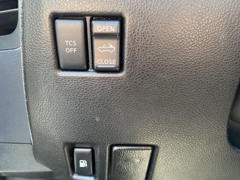 Used 2005 Nissan 350Z Touring image 28