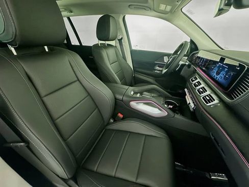 New 2026 Mercedes-Benz GLS 450 4MATIC image 30