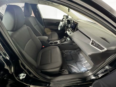 Used 2024 Toyota Corolla LE FWD image 31