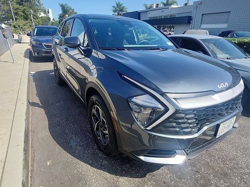 Used 2023 Kia Sportage LX AWD/4WD image 2