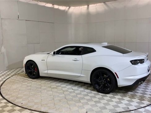 Used 2022 Chevrolet Camaro LT w/ RS Package image 6
