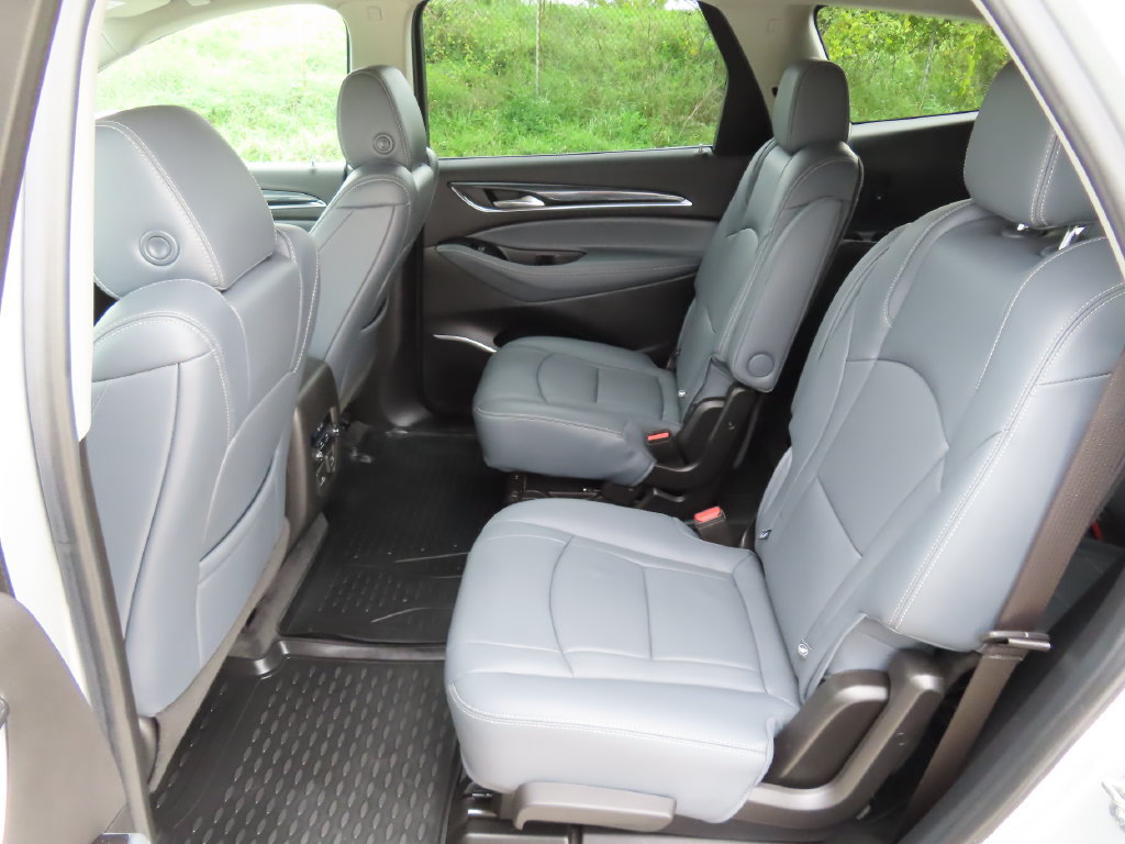 Used 2020 Buick Enclave Essence w/ Sound and Sites Package AWD/4WD image 25