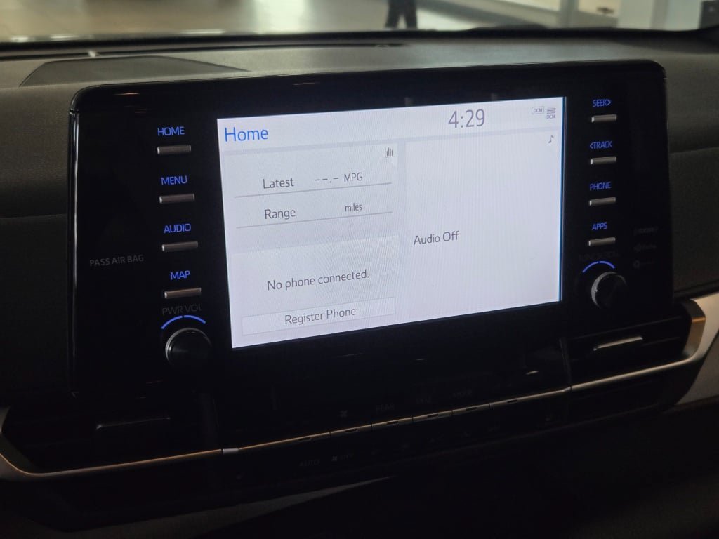 Used 2023 Toyota Sienna XLE AWD/4WD image 24