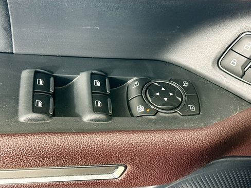 Used 2022 Ford Expedition Max Limited image 22