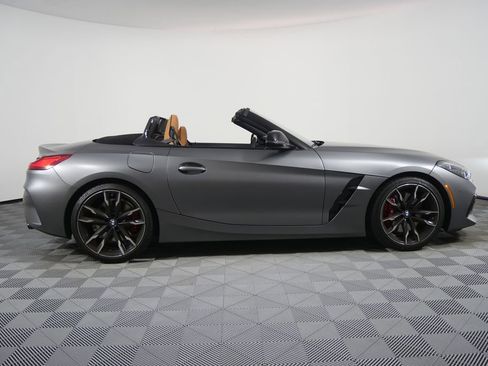 Used 2026 BMW Z4 M40i w/ Premium Package image 3