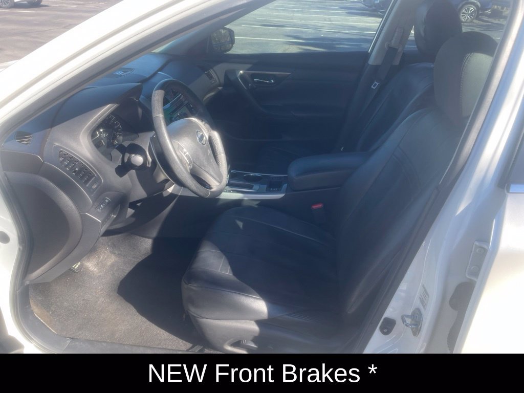 Used 2015 Nissan Altima 3.5 SL FWD image 9