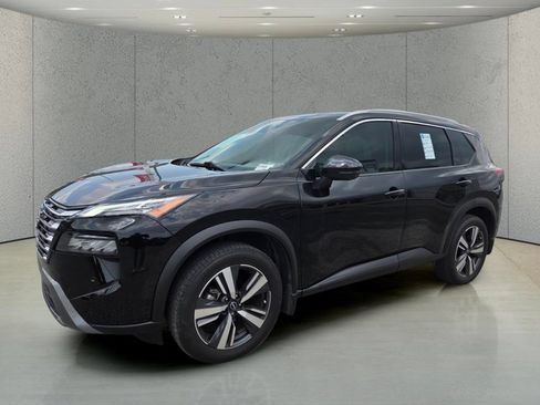 Used 2024 Nissan Rogue SL w/ SL Premium Package FWD image 9