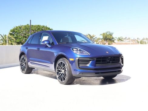New 2026 Porsche Macan image 7