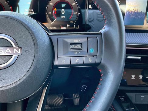 Used 2025 Nissan Kicks SR image 11