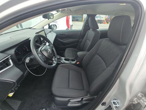 Used 2026 Toyota Corolla LE FWD image 3