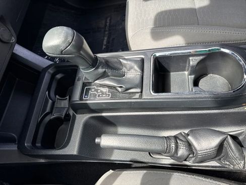 Used 2018 Toyota Tacoma SR w/ SR Convenience Package image 24