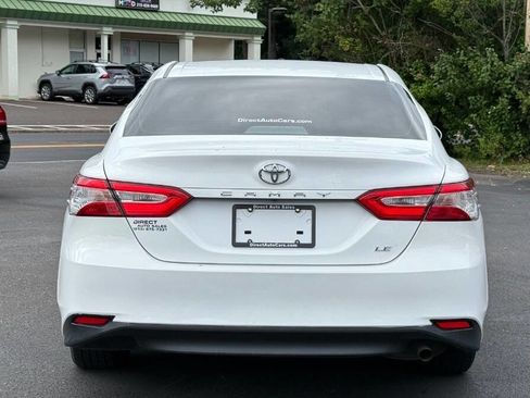 Used 2018 Toyota Camry L image 9