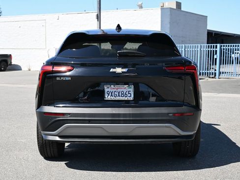 Used 2026 Chevrolet Blazer EV LT FWD image 5