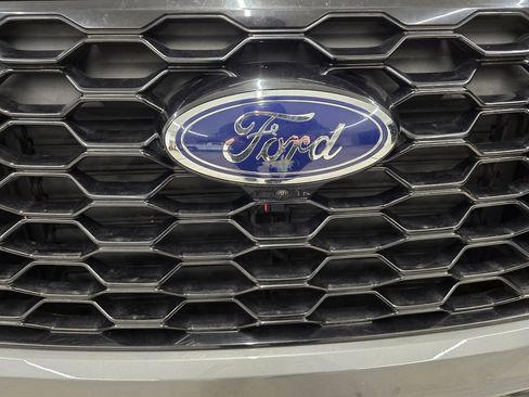 Used 2025 Ford Explorer ST-Line w/ ST-Line Street Pack image 9