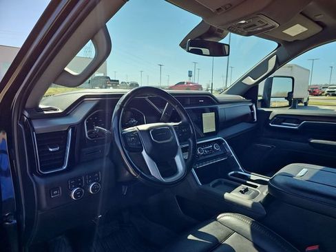 Used 2024 GMC Sierra 2500 Denali AWD/4WD image 10