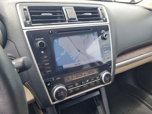 Used 2018 Subaru Outback 2.5i Limited AWD/4WD image 26
