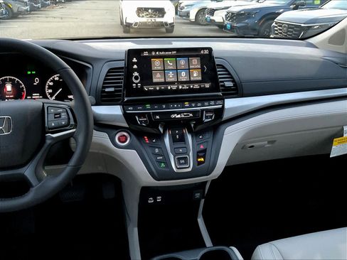 New 2026 Honda Odyssey EX-L image 13