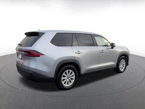 Used 2025 Toyota Grand Highlander FWD image 13