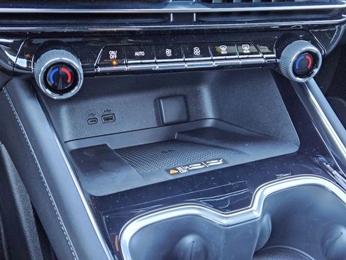 New 2026 Chevrolet Traverse LT image 19