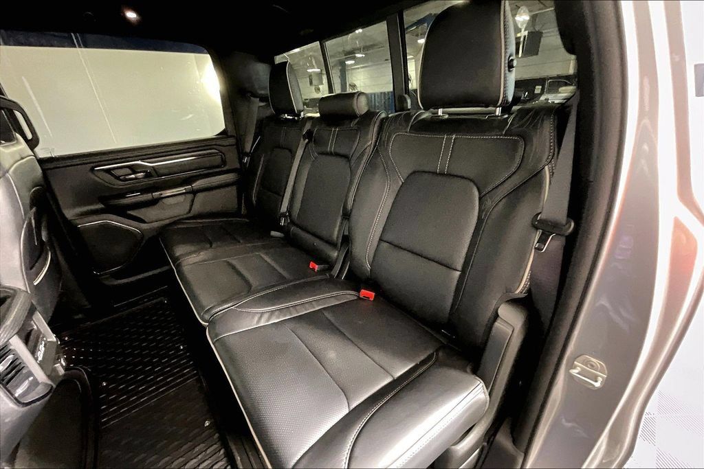 Used 2024 RAM 1500 Limited AWD/4WD image 32