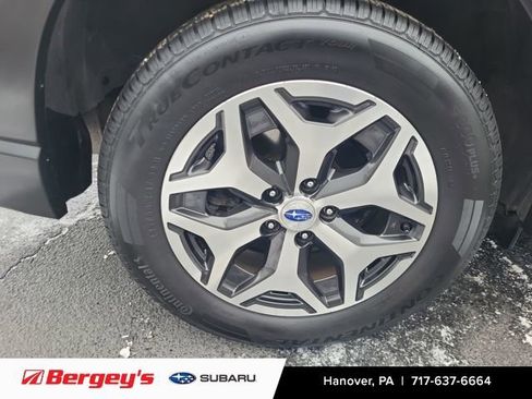 Used 2020 Subaru Forester Premium image 22