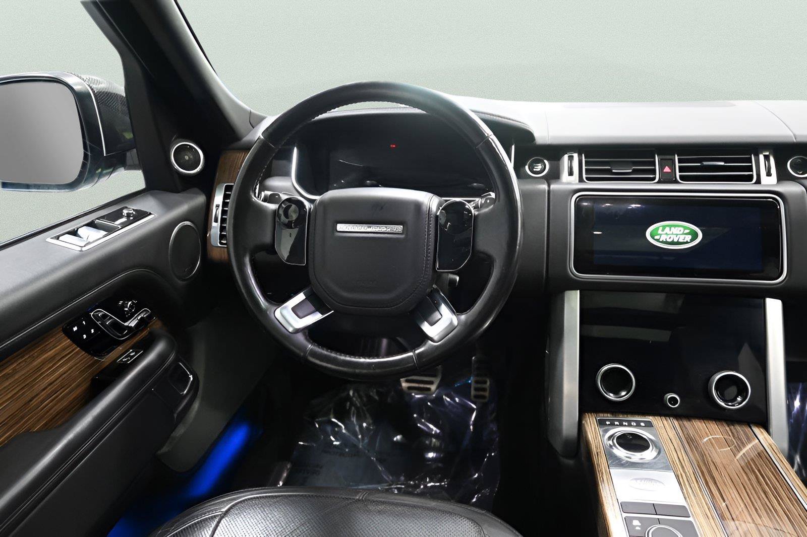 Used 2018 Land Rover Range Rover Supercharged AWD/4WD image 9