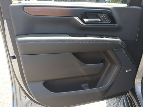 Used 2026 GMC Yukon Denali AWD/4WD image 22