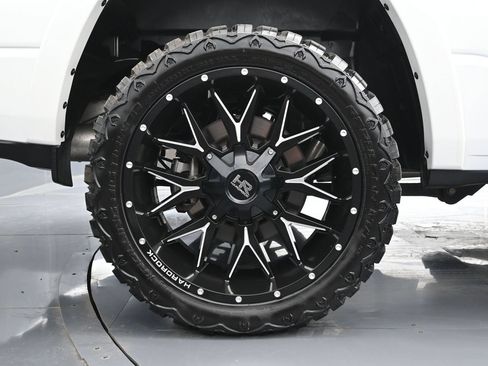 Used 2021 RAM 1500 Laramie AWD/4WD image 18