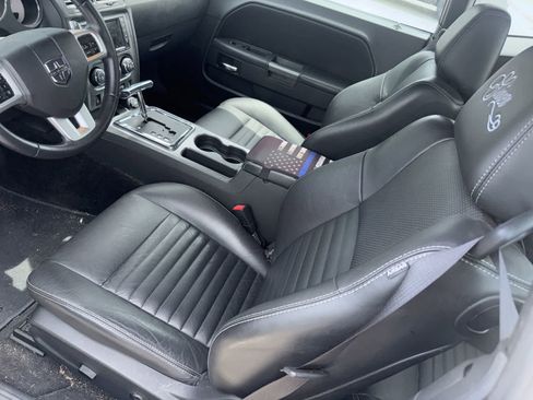 Used 2012 Dodge Challenger R/T Plus RWD image 5