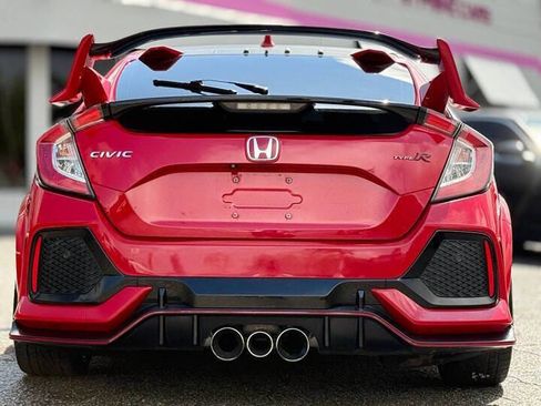 Used 2017 Honda Civic Type R image 9