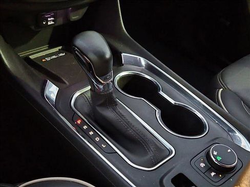 Used 2023 Chevrolet Traverse Premier w/ Redline Edition image 12