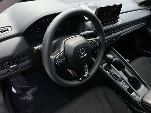 Used 2024 Honda Accord EX image 21