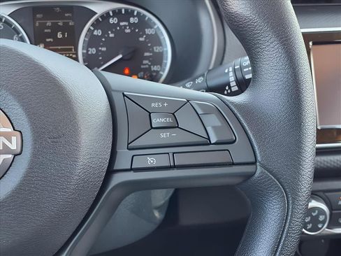 New 2025 Nissan Kicks Play S image 19