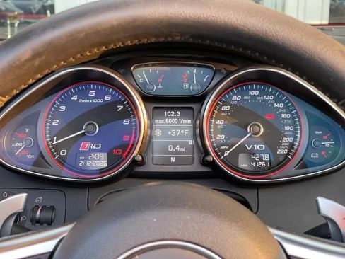 Used 2014 Audi R8 V10 w/ Full Leather Package image 21